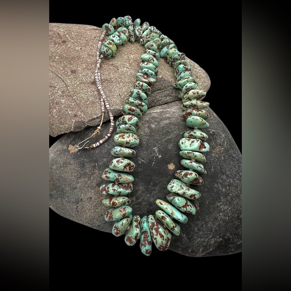 Vintage Navajo Native Natural Bisbee Turquoise Nugget Heishi Beaded Necklace - Picture 1 of 6